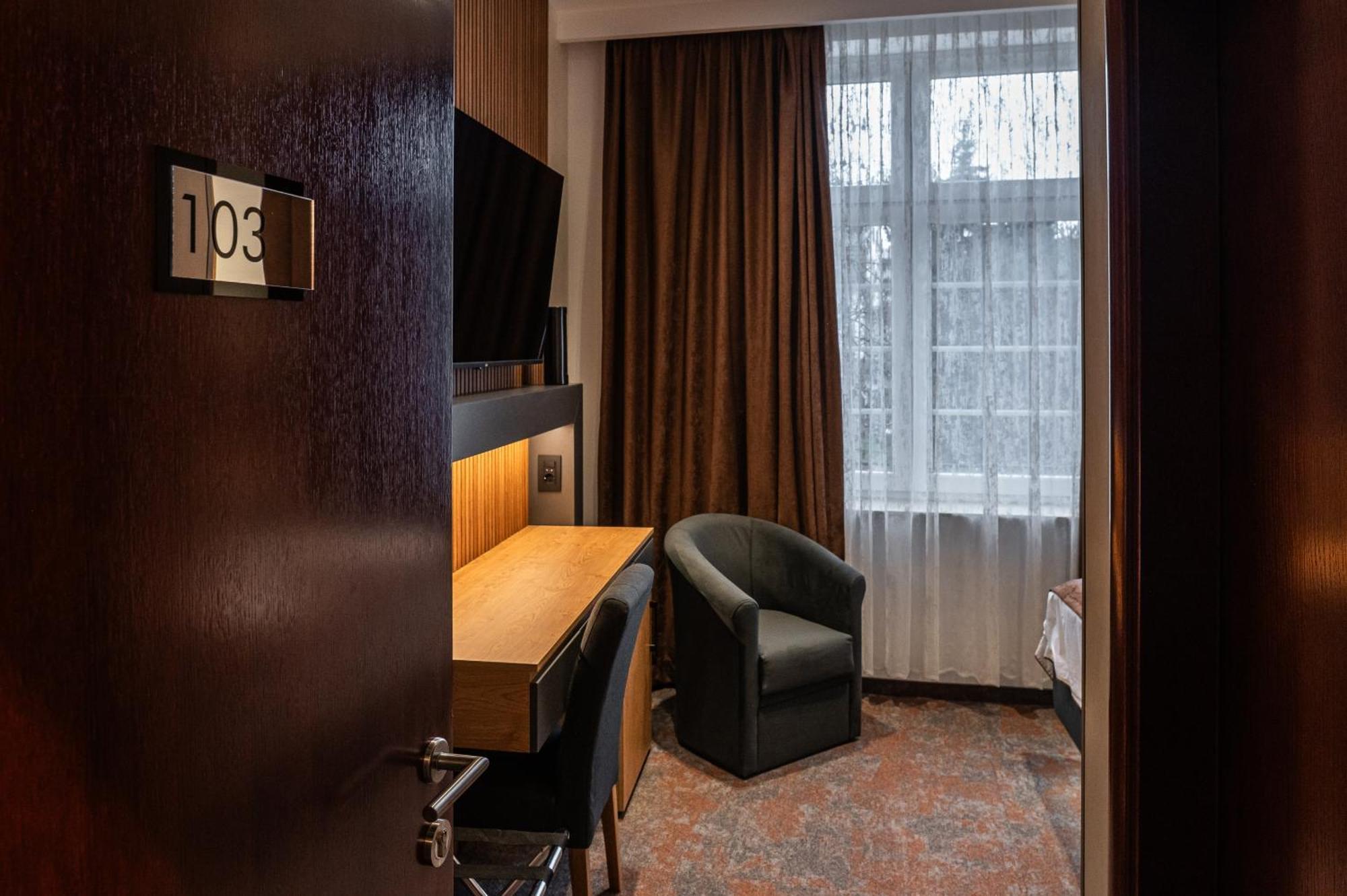 Hotel Astral Šabac Стая снимка