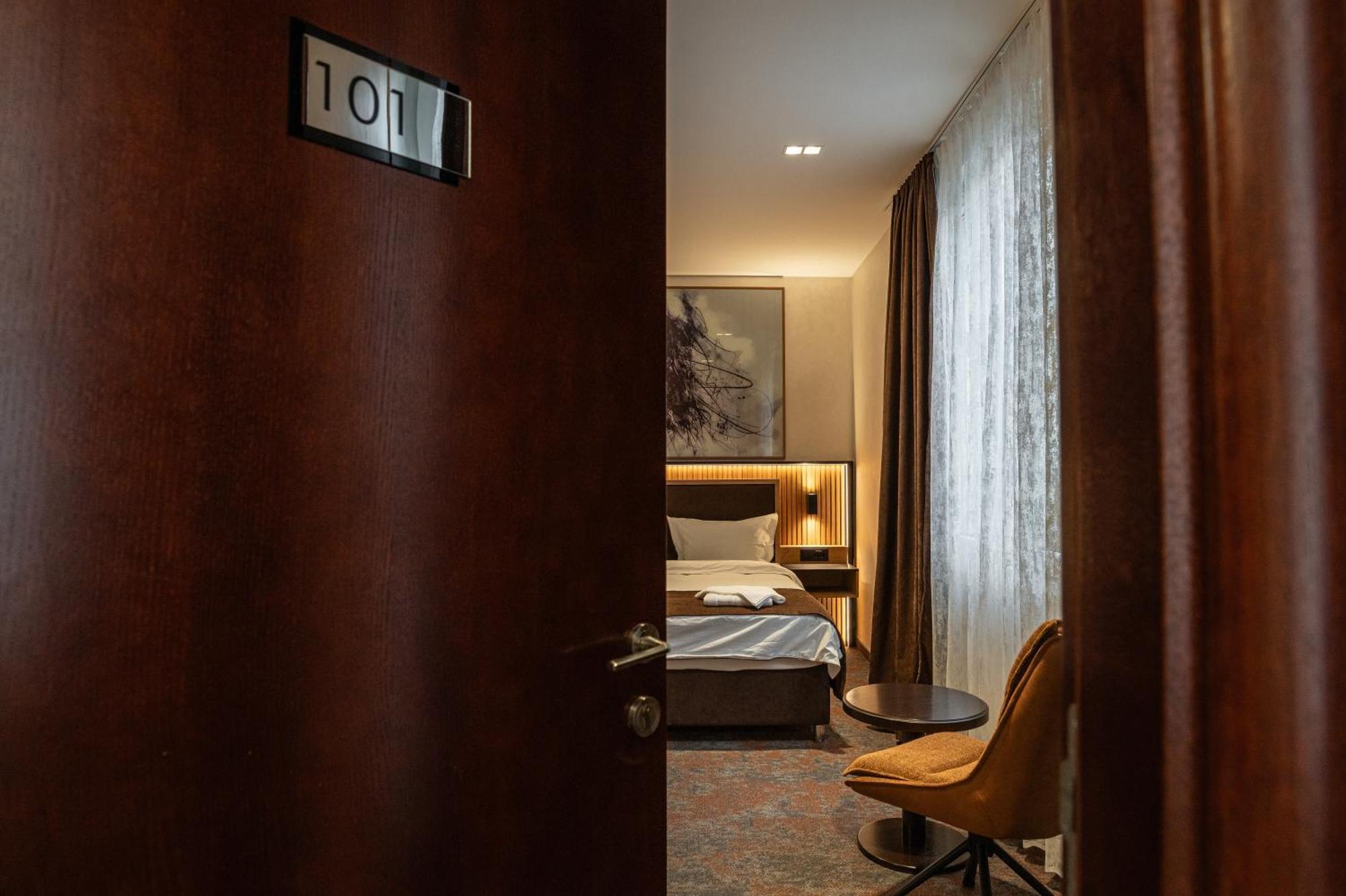 Hotel Astral Šabac Стая снимка